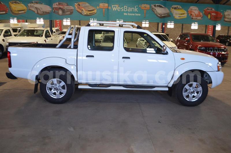 Big with watermark nissan np 300 matabeleland south beitbridge 29230