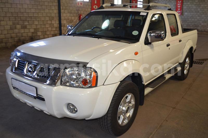 Big with watermark nissan np 300 matabeleland south beitbridge 29230