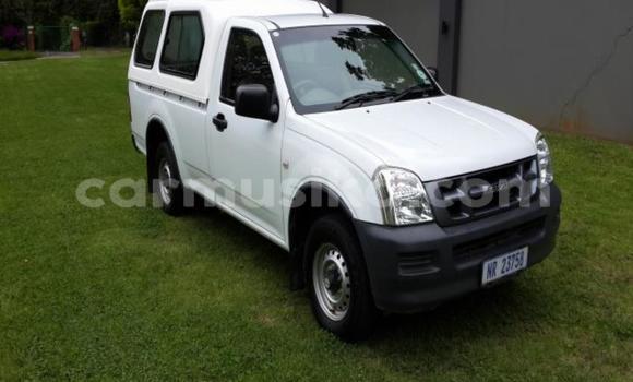 Tenga Tsaru Isuzu KB Chena Mota in Beitbridge in Matabeleland South Tenga Tsaru Isuzu KB Chena Mota in Beitbridge in Matabeleland South