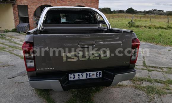 Acheter Occasion Voiture Isuzu KB Autre à Beitbridge, Matabeleland South Acheter Occasion Voiture Isuzu KB Autre à Beitbridge, Matabeleland South