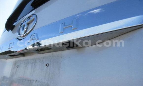 Tenga Tsaru Toyota Noah Chena Mota in Beitbridge in Matabeleland South Tenga Tsaru Toyota Noah Chena Mota in Beitbridge in Matabeleland South