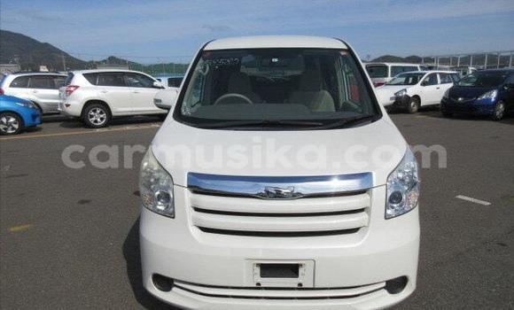 Tenga Tsaru Toyota Noah Chena Mota in Beitbridge in Matabeleland South Tenga Tsaru Toyota Noah Chena Mota in Beitbridge in Matabeleland South