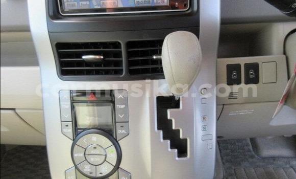 Tenga Tsaru Toyota Noah Chena Mota in Beitbridge in Matabeleland South Tenga Tsaru Toyota Noah Chena Mota in Beitbridge in Matabeleland South