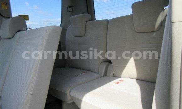 Tenga Tsaru Toyota Noah Chena Mota in Beitbridge in Matabeleland South Tenga Tsaru Toyota Noah Chena Mota in Beitbridge in Matabeleland South