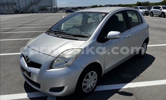 Buy Used Toyota Vitz Silver Car in Beitbridge in Matabeleland South