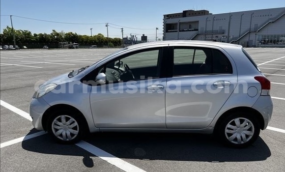 Tenga Tsaru Toyota Vitz Sirivha Mota in Beitbridge in Matabeleland South Tenga Tsaru Toyota Vitz Sirivha Mota in Beitbridge in Matabeleland South