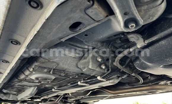 Tenga Tsaru Toyota Vitz Sirivha Mota in Beitbridge in Matabeleland South Tenga Tsaru Toyota Vitz Sirivha Mota in Beitbridge in Matabeleland South