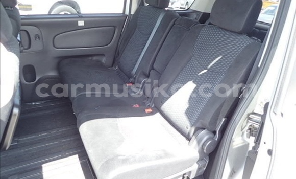 Tenga Tsaru Nissan Serena Sirivha Mota in Beitbridge in Matabeleland South Tenga Tsaru Nissan Serena Sirivha Mota in Beitbridge in Matabeleland South