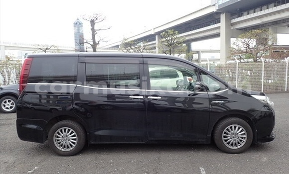Acheter Occasion Voiture Toyota Esquire Noir à Beitbridge, Matabeleland South Acheter Occasion Voiture Toyota Esquire Noir à Beitbridge, Matabeleland South
