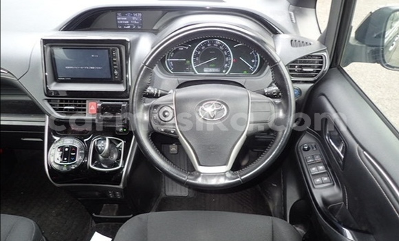 Acheter Occasion Voiture Toyota Esquire Noir à Beitbridge, Matabeleland South Acheter Occasion Voiture Toyota Esquire Noir à Beitbridge, Matabeleland South