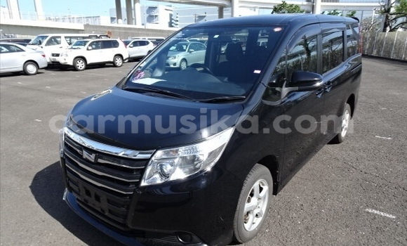 Tenga Tsaru Toyota Noah Nhema Mota in Beitbridge in Matabeleland South