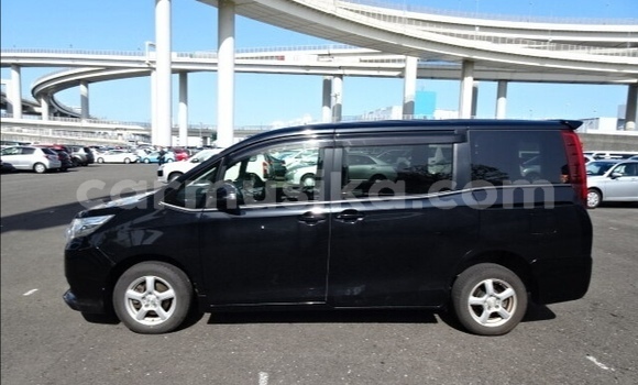 Buy Used Toyota Noah Black Car in Beitbridge in Matabeleland South Buy Used Toyota Noah Black Car in Beitbridge in Matabeleland South