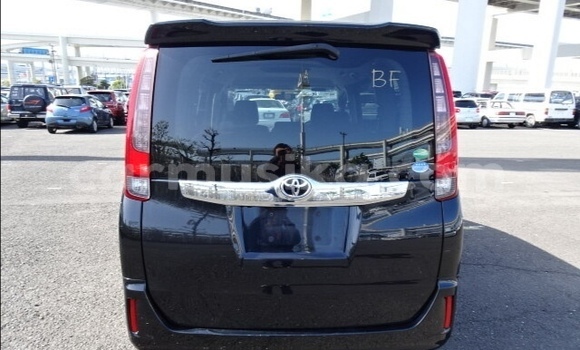 Buy Used Toyota Noah Black Car in Beitbridge in Matabeleland South Buy Used Toyota Noah Black Car in Beitbridge in Matabeleland South