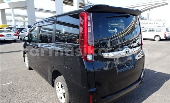 Buy Used Toyota Noah Black Car in Beitbridge in Matabeleland South Buy Used Toyota Noah Black Car in Beitbridge in Matabeleland South