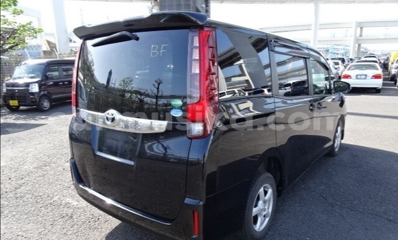 Buy Used Toyota Noah Black Car in Beitbridge in Matabeleland South Buy Used Toyota Noah Black Car in Beitbridge in Matabeleland South