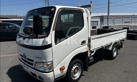 Tenga Tsaru Toyota Dyna Chena Rori in Beitbridge in Matabeleland South Tenga Tsaru Toyota Dyna Chena Rori in Beitbridge in Matabeleland South
