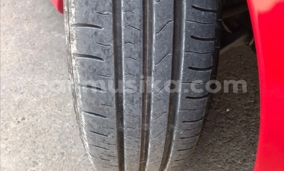 Tenga Tsaru Toyota FunCargo Tsvuku Mota in Beitbridge in Matabeleland South Tenga Tsaru Toyota FunCargo Tsvuku Mota in Beitbridge in Matabeleland South