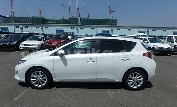 Tenga Tsaru Toyota Auris Chena Mota in Beitbridge in Matabeleland South Tenga Tsaru Toyota Auris Chena Mota in Beitbridge in Matabeleland South