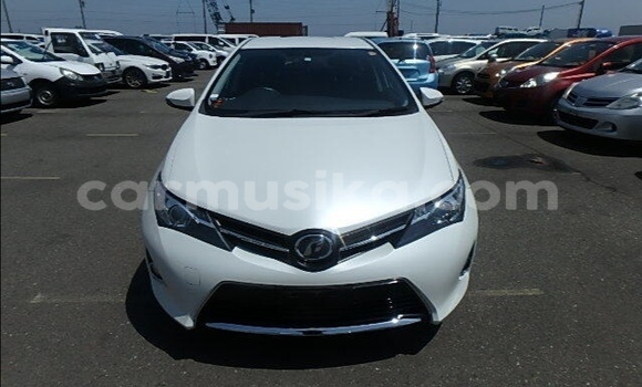 Tenga Tsaru Toyota Auris Chena Mota in Beitbridge in Matabeleland South Tenga Tsaru Toyota Auris Chena Mota in Beitbridge in Matabeleland South