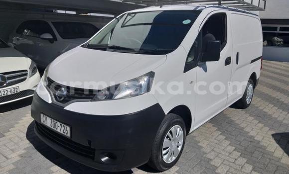 Buy Used Nissan NV200 White Car in Beitbridge in Matabeleland South