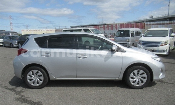 Buy Used Toyota Auris Silver Car in Beitbridge in Matabeleland South Buy Used Toyota Auris Silver Car in Beitbridge in Matabeleland South