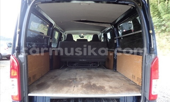 Acheter Occasion Voiture Toyota Hiace Bleu à Beitbridge, Matabeleland South Acheter Occasion Voiture Toyota Hiace Bleu à Beitbridge, Matabeleland South