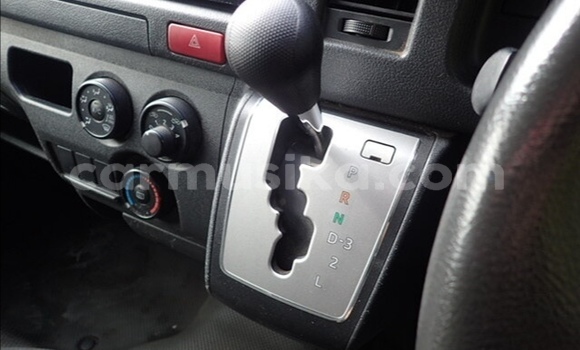 Acheter Occasion Voiture Toyota Hiace Bleu à Beitbridge, Matabeleland South Acheter Occasion Voiture Toyota Hiace Bleu à Beitbridge, Matabeleland South