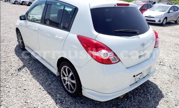 Acheter Occasion Voiture Nissan Tiida Blanc à Beitbridge, Matabeleland South Acheter Occasion Voiture Nissan Tiida Blanc à Beitbridge, Matabeleland South