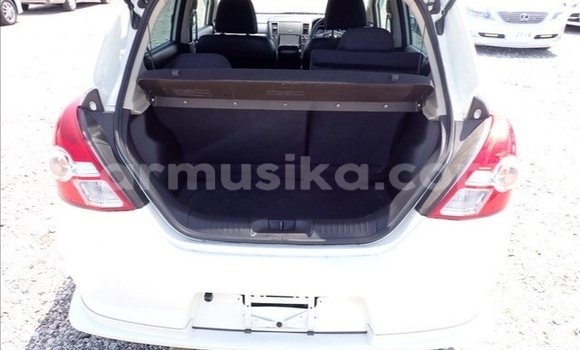 Acheter Occasion Voiture Nissan Tiida Blanc à Beitbridge, Matabeleland South Acheter Occasion Voiture Nissan Tiida Blanc à Beitbridge, Matabeleland South