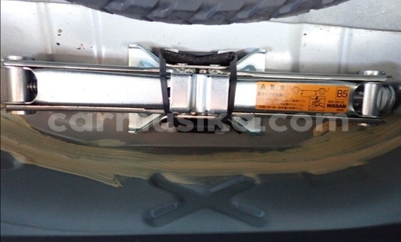 Acheter Occasion Voiture Nissan Tiida Blanc à Beitbridge, Matabeleland South Acheter Occasion Voiture Nissan Tiida Blanc à Beitbridge, Matabeleland South