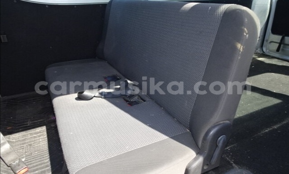 Acheter Occasion Voiture Nissan Caravan Gris à Beitbridge, Matabeleland South Acheter Occasion Voiture Nissan Caravan Gris à Beitbridge, Matabeleland South