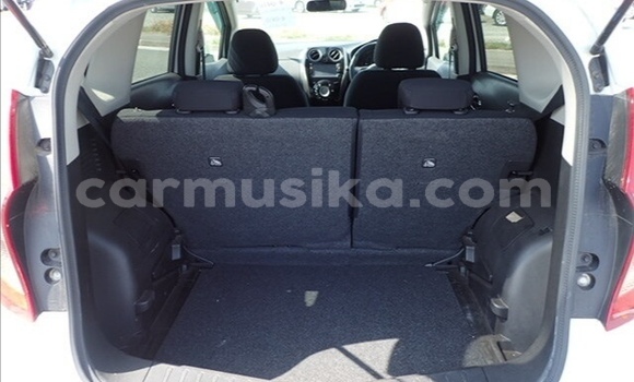 Acheter Occasion Voiture Nissan Note Blanc à Beitbridge, Matabeleland South Acheter Occasion Voiture Nissan Note Blanc à Beitbridge, Matabeleland South