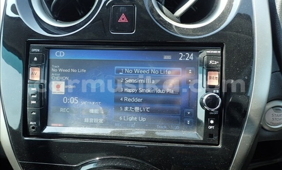 Acheter Occasion Voiture Nissan Note Blanc à Beitbridge, Matabeleland South Acheter Occasion Voiture Nissan Note Blanc à Beitbridge, Matabeleland South