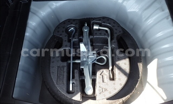 Acheter Occasion Voiture Nissan Note Blanc à Beitbridge, Matabeleland South Acheter Occasion Voiture Nissan Note Blanc à Beitbridge, Matabeleland South