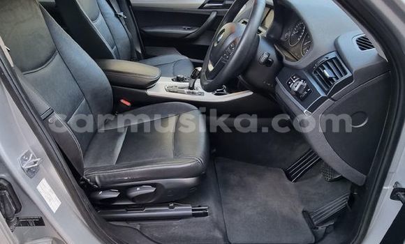 Acheter Occasion Voiture BMW X3 Gris à Beitbridge, Matabeleland South Acheter Occasion Voiture BMW X3 Gris à Beitbridge, Matabeleland South