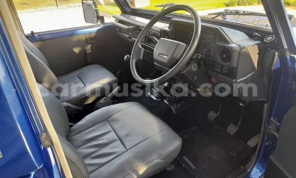 Acheter Occasion Voiture Toyota Land Cruiser Bleu à Beitbridge, Matabeleland South Acheter Occasion Voiture Toyota Land Cruiser Bleu à Beitbridge, Matabeleland South
