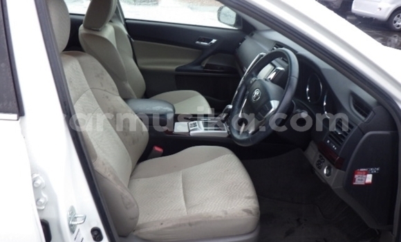 Acheter Occasion Voiture Toyota Mark X Blanc à Beitbridge, Matabeleland South Acheter Occasion Voiture Toyota Mark X Blanc à Beitbridge, Matabeleland South