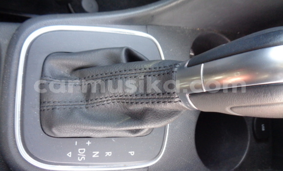 Acheter Occasion Voiture Volkswagen Polo Rouge à Beitbridge, Matabeleland South Acheter Occasion Voiture Volkswagen Polo Rouge à Beitbridge, Matabeleland South