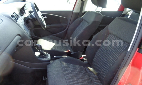 Acheter Occasion Voiture Volkswagen Polo Rouge à Beitbridge, Matabeleland South Acheter Occasion Voiture Volkswagen Polo Rouge à Beitbridge, Matabeleland South