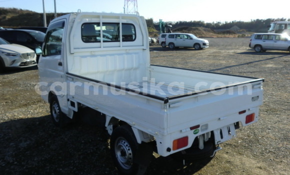 Buy Used Suzuki Carry White Truck in Beitbridge in Matabeleland South Buy Used Suzuki Carry White Truck in Beitbridge in Matabeleland South