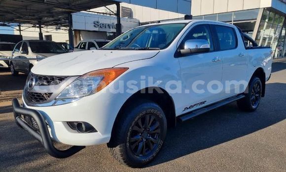 Tenga Tsaru Mazda BT-50 Chena Mota in Beitbridge in Matabeleland South