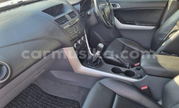 Nunua Ilio tumika Mazda BT-50 Nyeupe Gari ndani ya Beitbridge nchini Matabeleland Kusini Nunua Ilio tumika Mazda BT-50 Nyeupe Gari ndani ya Beitbridge nchini Matabeleland Kusini