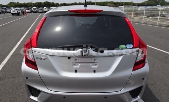 Acheter Occasion Voiture Honda Fit Gris à Beitbridge, Matabeleland South Acheter Occasion Voiture Honda Fit Gris à Beitbridge, Matabeleland South