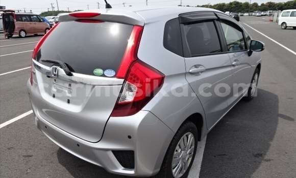 Acheter Occasion Voiture Honda Fit Gris à Beitbridge, Matabeleland South Acheter Occasion Voiture Honda Fit Gris à Beitbridge, Matabeleland South