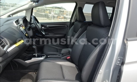 Acheter Occasion Voiture Honda Fit Gris à Beitbridge, Matabeleland South Acheter Occasion Voiture Honda Fit Gris à Beitbridge, Matabeleland South