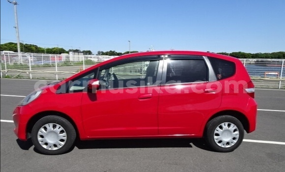 Acheter Occasion Voiture Honda Fit Rouge à Beitbridge, Matabeleland South Acheter Occasion Voiture Honda Fit Rouge à Beitbridge, Matabeleland South