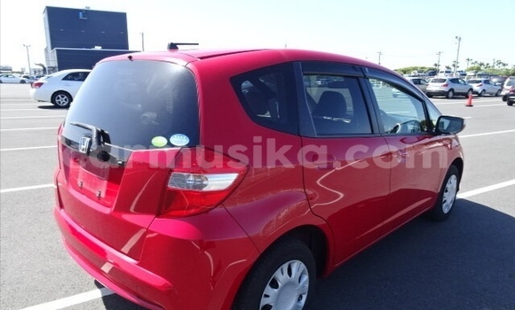 Acheter Occasion Voiture Honda Fit Rouge à Beitbridge, Matabeleland South Acheter Occasion Voiture Honda Fit Rouge à Beitbridge, Matabeleland South