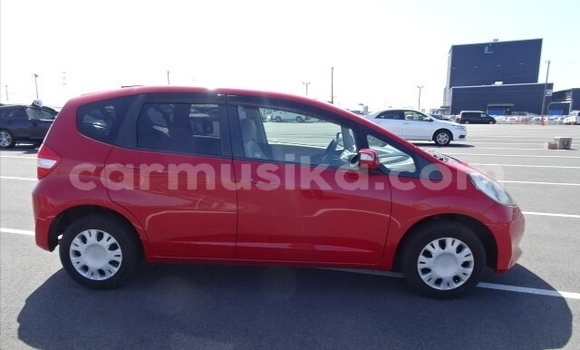 Acheter Occasion Voiture Honda Fit Rouge à Beitbridge, Matabeleland South Acheter Occasion Voiture Honda Fit Rouge à Beitbridge, Matabeleland South