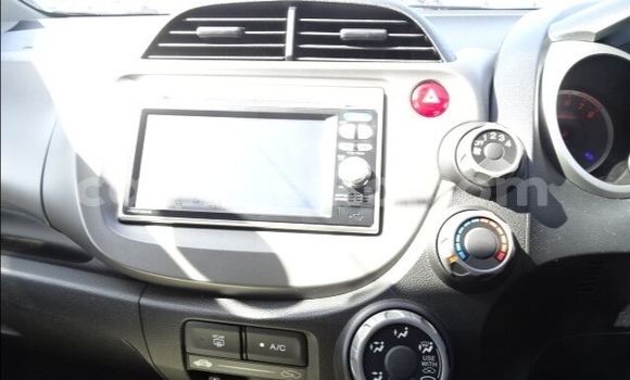 Acheter Occasion Voiture Honda Fit Rouge à Beitbridge, Matabeleland South Acheter Occasion Voiture Honda Fit Rouge à Beitbridge, Matabeleland South