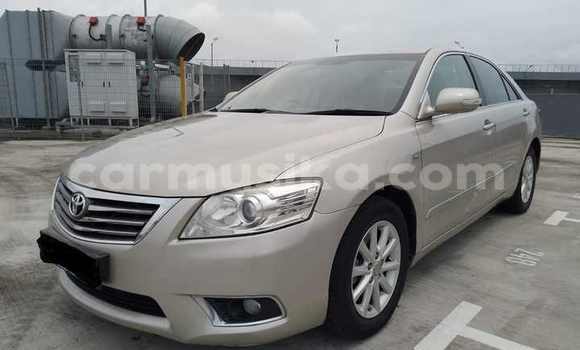 Buy Used Toyota Camry (Japan) Silver Car in Beitbridge in Matabeleland South